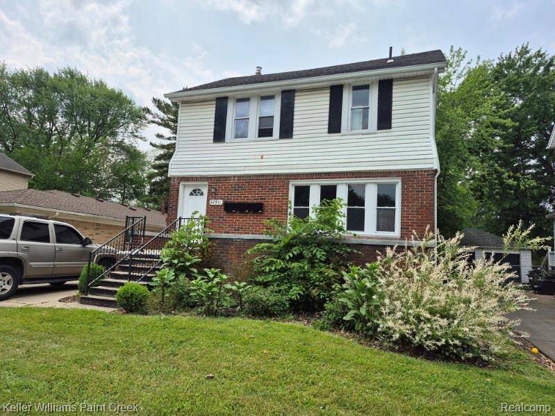 22911 Hayes Apt 2 Avenue, Eastpointe, MI 48021
