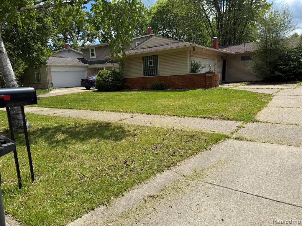 20120 Salisbury Street, St. Clair Shores, MI 48080