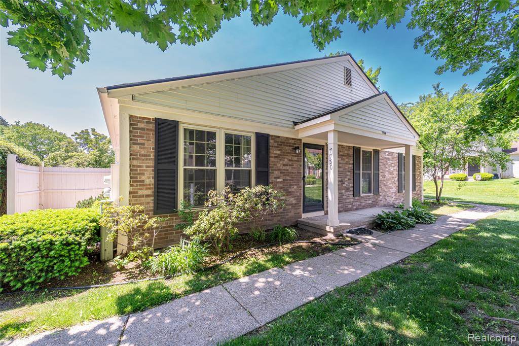 Waterford Twp, MI 48327,7730 Lake Ridge Drive
