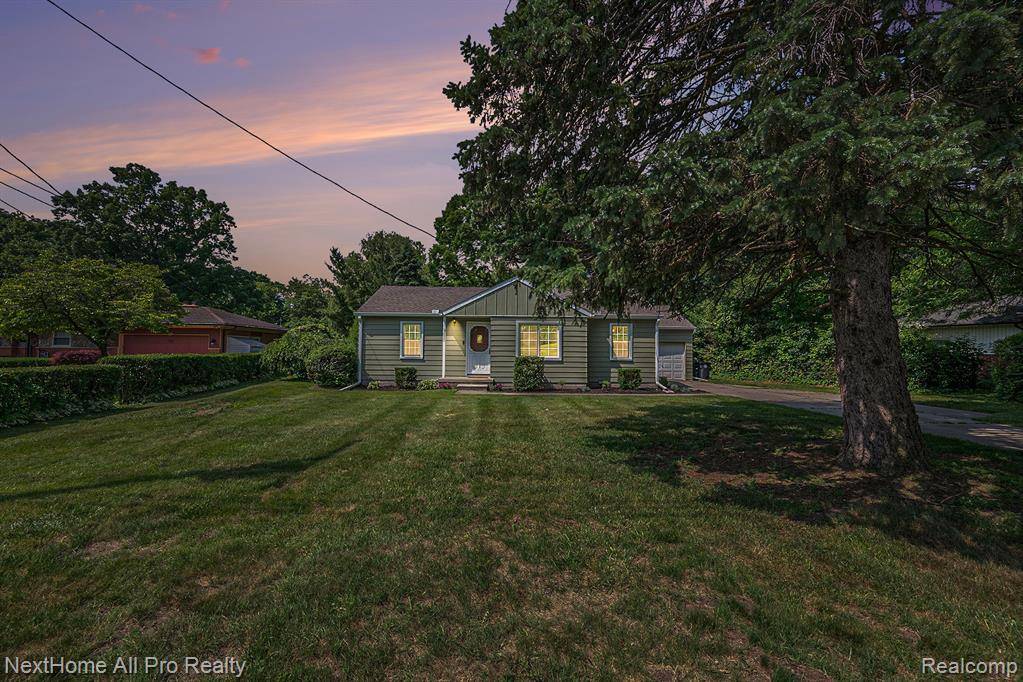 Livonia, MI 48150,36551 Parkdale Street