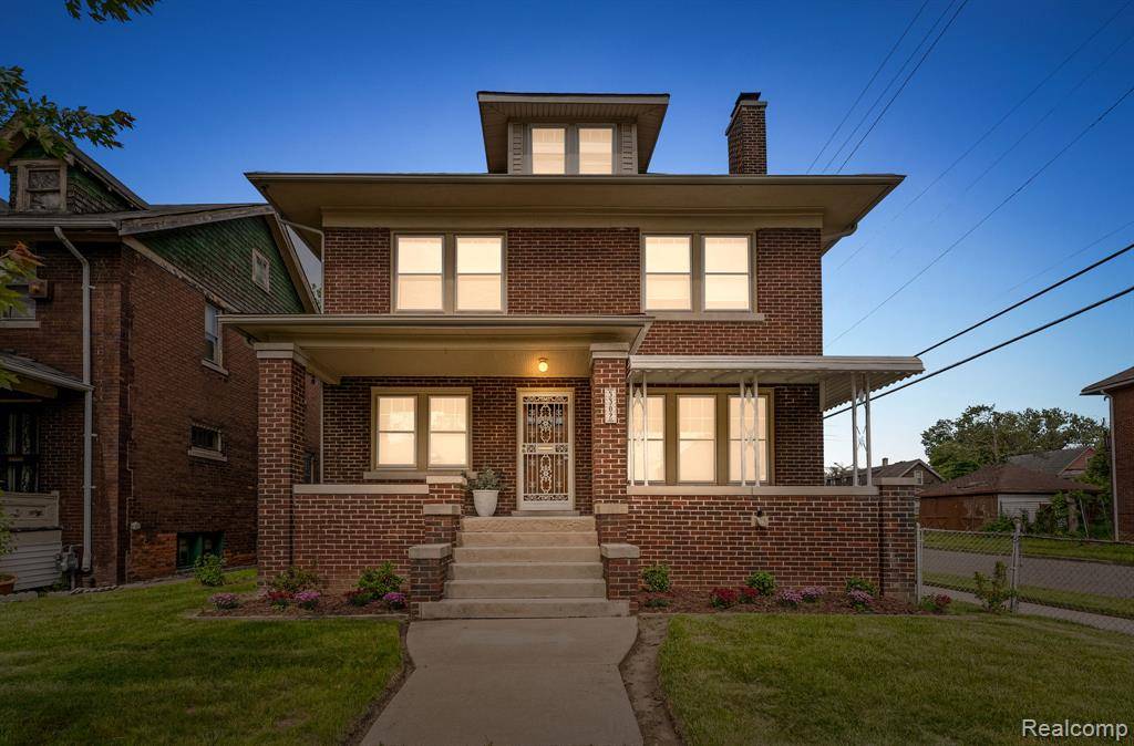 5302 BURNS Street, Detroit, MI 48213
