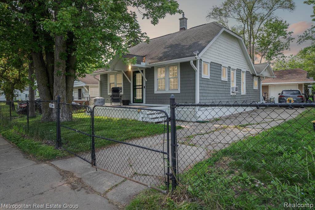 27530 Long Street, Livonia, MI 48152