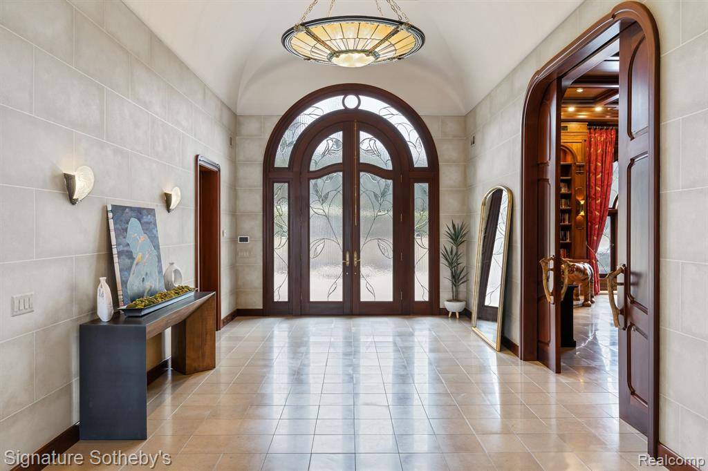 Bloomfield Twp, MI 48302,1567 Island Lane