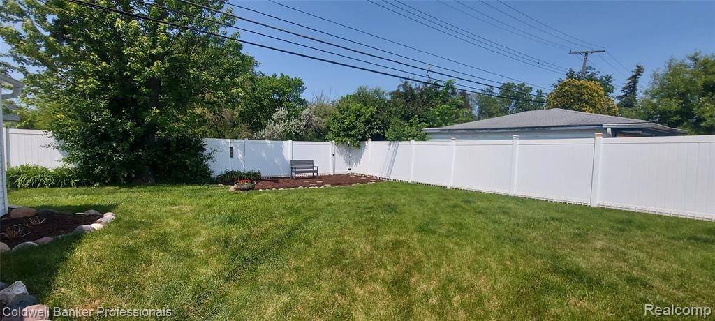 Farmington, MI 48336,32100 Marblehead Road