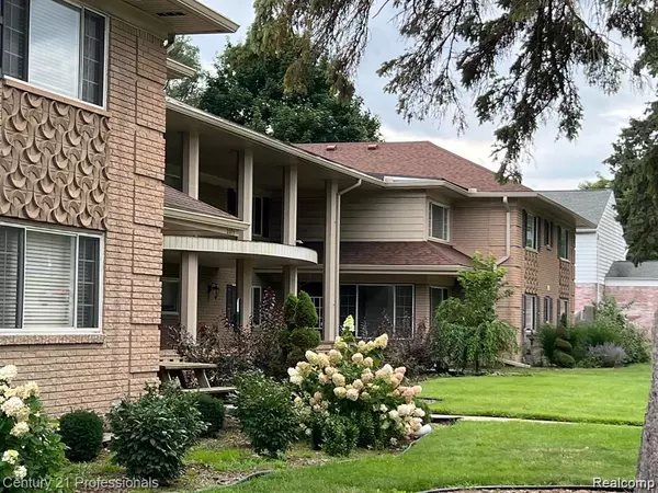 Rochester Hills, MI 48309,2375 WALTON Boulevard 8