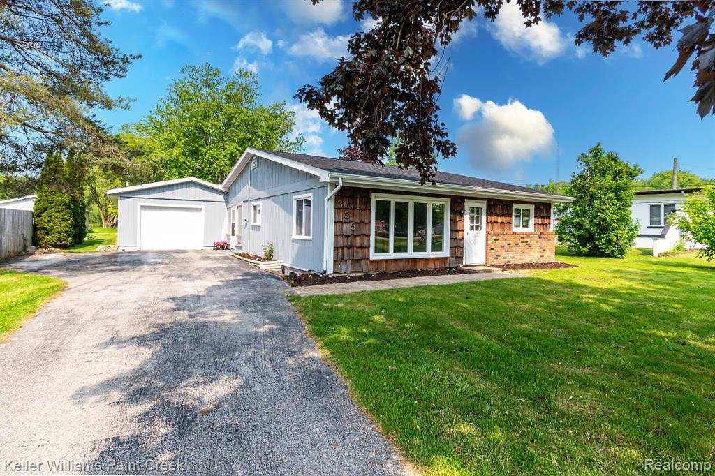 335 Pickford Road, Kimball Twp, MI 48074