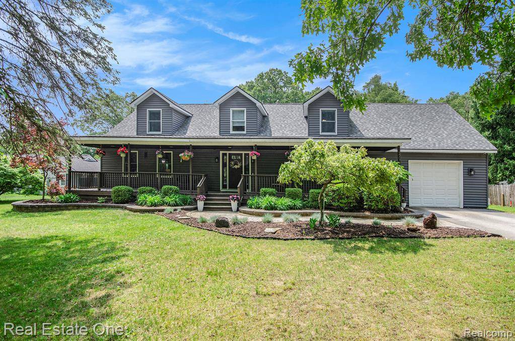 2400 Rolandale, West Bloomfield Twp, MI 48324