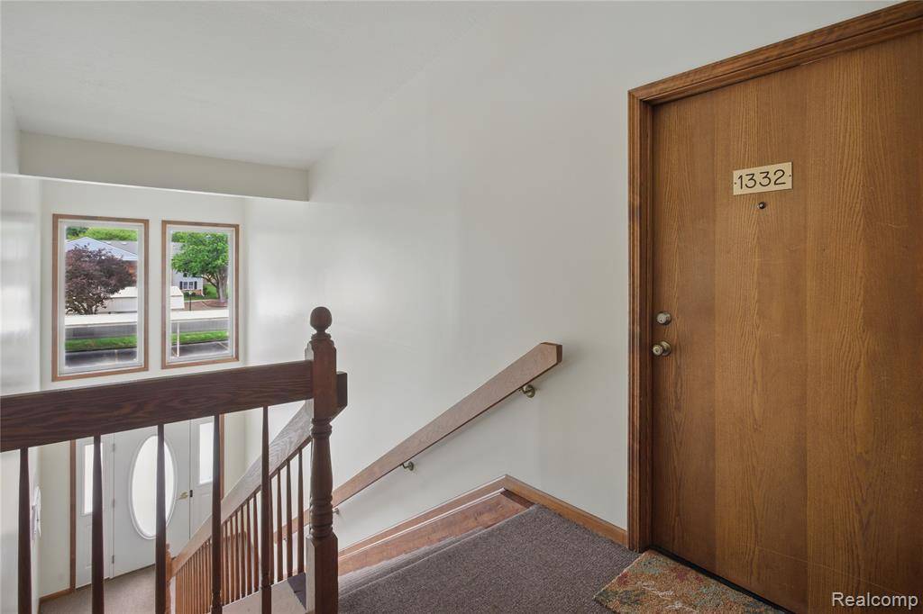 1332 Shoemaker Drive J 1332, Westland, MI 48185