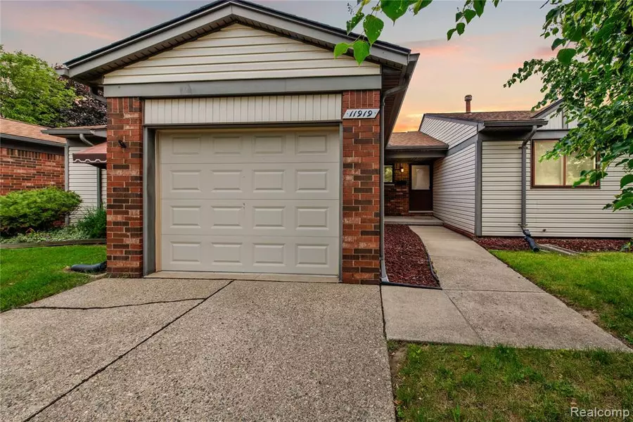 11919 Ina Drive 189, Sterling Heights, MI 48312