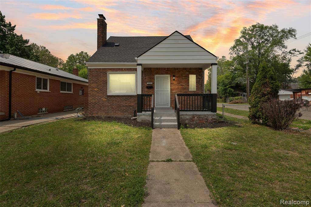 19215 Winthrop Street, Detroit, MI 48235