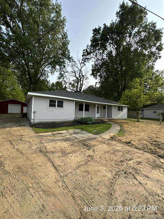 7025 Coldwater Road, Flushing, MI 48433