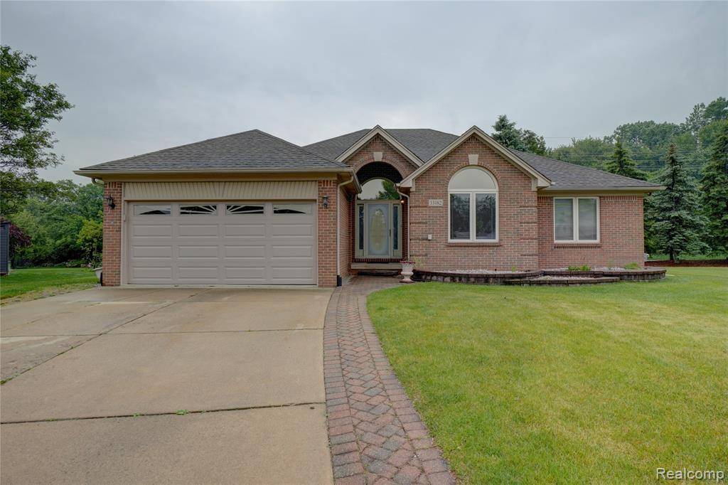 33182 Opus Court, Sterling Heights, MI 48312