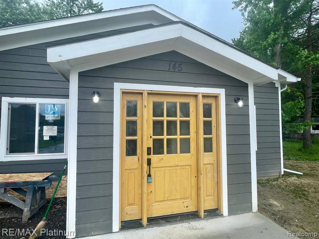145 Elms, Flushing Twp, MI 48433