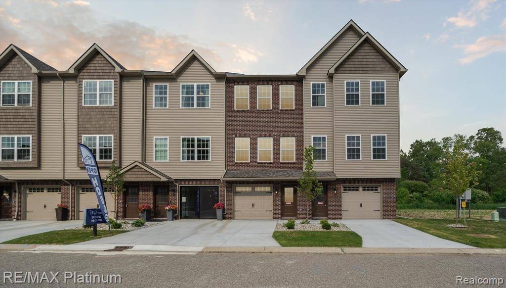 1689 Pinecroft Lane, Howell Twp, MI 48855