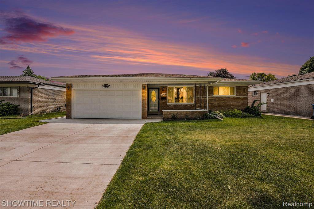 12860 E 14 Mile Road, Warren, MI 48088