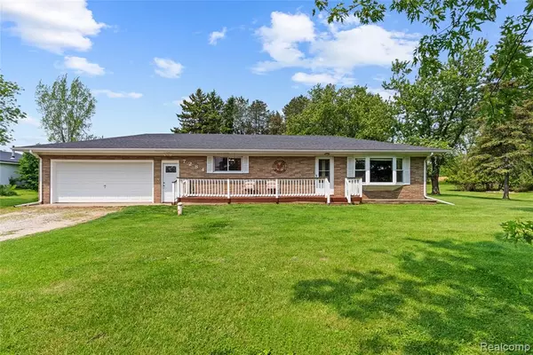 7284 Fostoria Road, Mayville Vlg, MI 48744