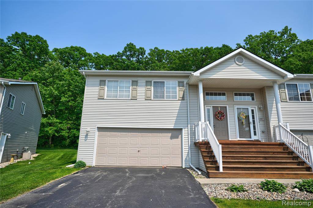 1015 Timber Ridge Court, Grand Blanc, MI 48439