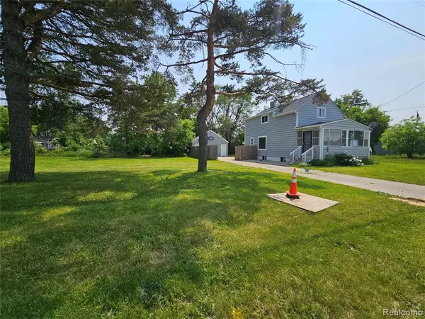 Flint, MI 48507,1073 W Bristol Road