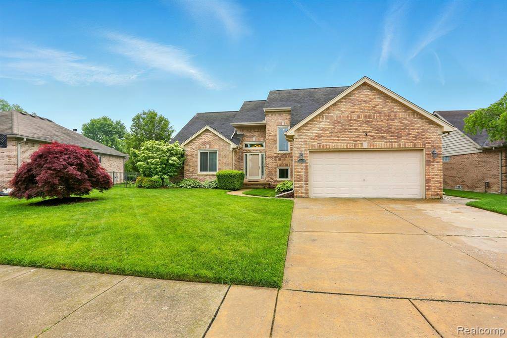 36694 Maple Leaf Drive, New Baltimore, MI 48047
