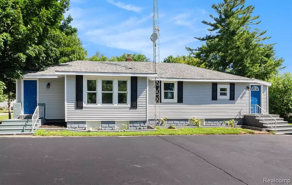 2105 Eberly Road, Flint Twp, MI 48532