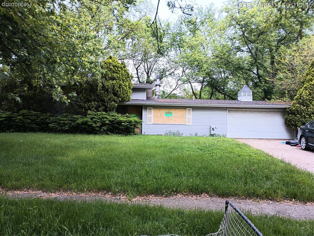 3568 Warringham Avenue, Waterford Twp, MI 48329