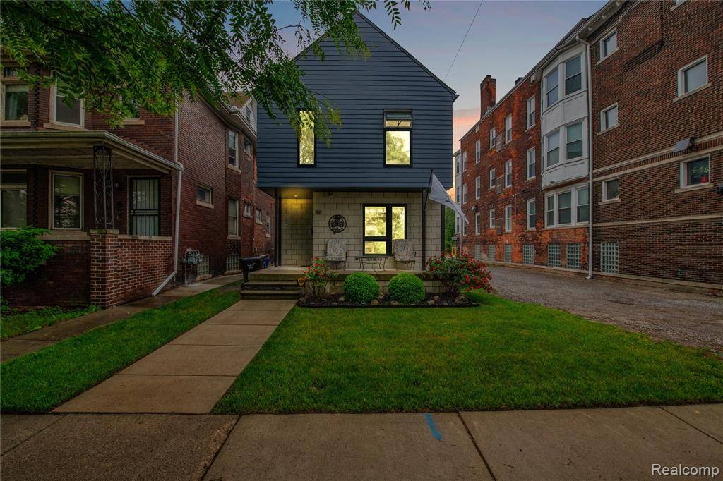 Detroit, MI 48202,48 Mount Vernon Street