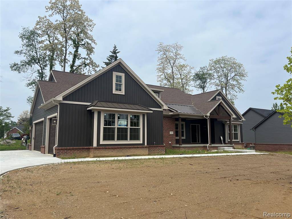 1286 BLUE RIDGE Parkway, White Lake Twp, MI 48383