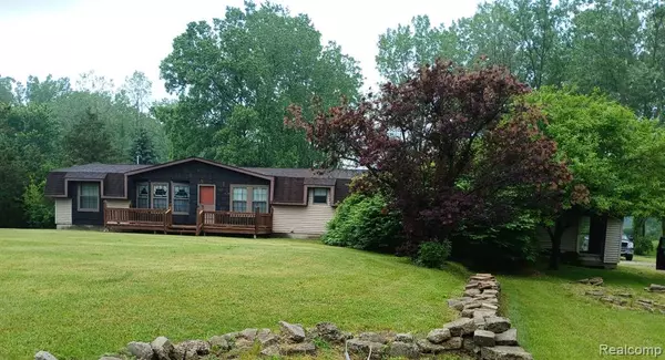 15744 Bak Road, Belleville, MI 48111