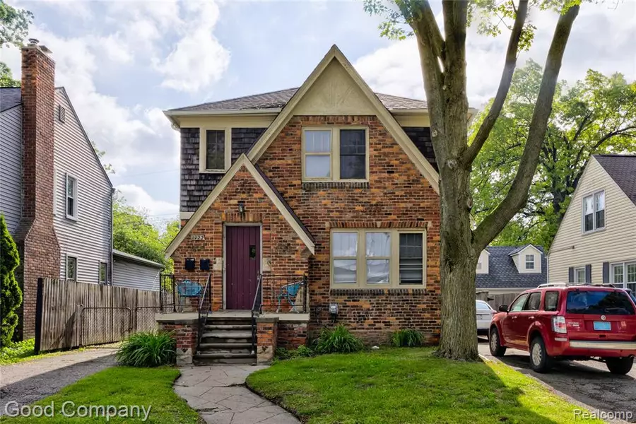 1722 W FARNUM Avenue, Royal Oak, MI 48067