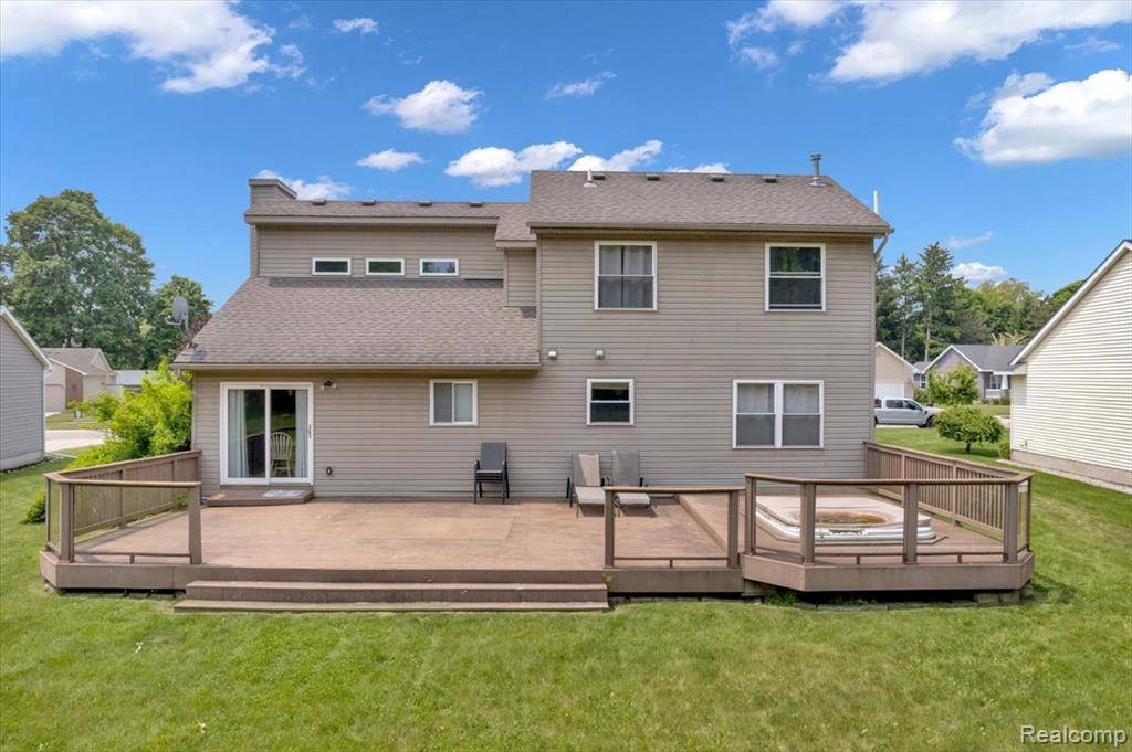 Oxford Vlg, MI 48371,38 Melvin J Court