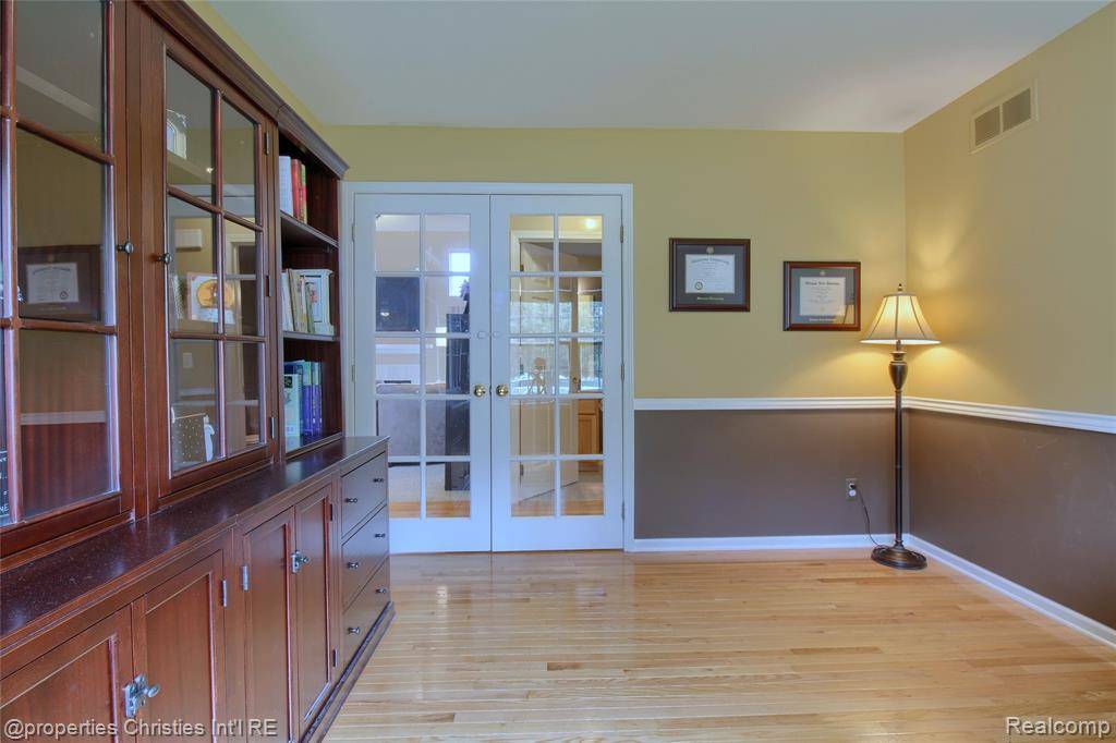 Huron Twp, MI 48164,18594 Lawrence Lane