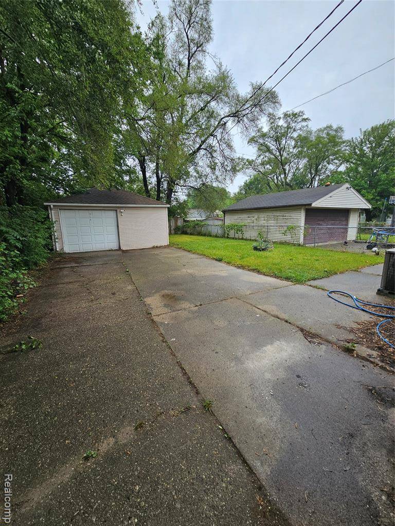 Warren, MI 48091,21222 Audrey Avenue