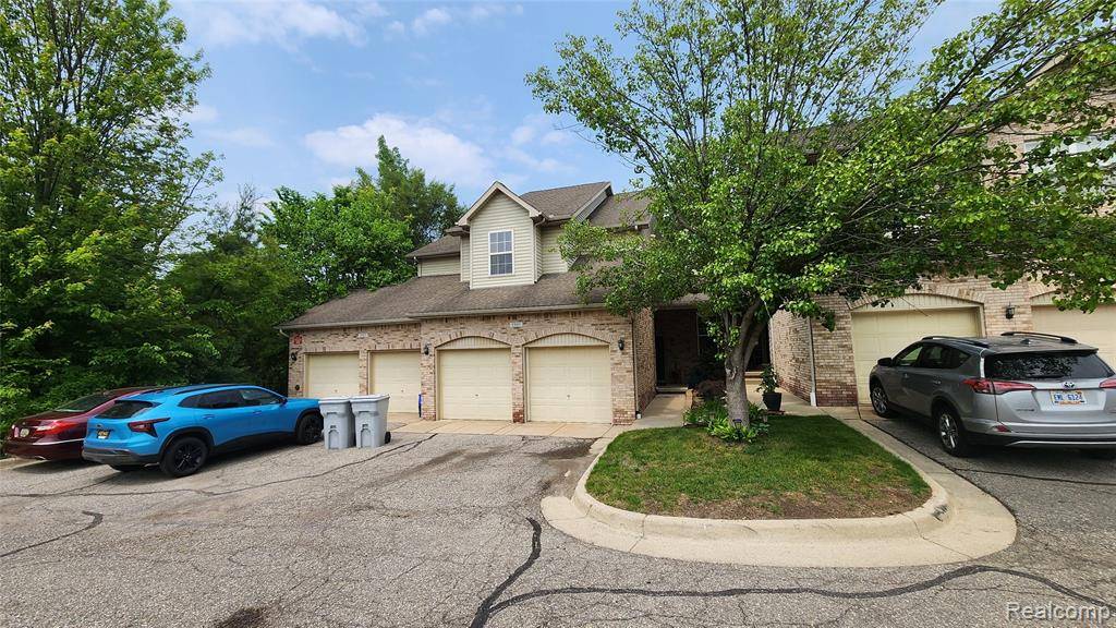 5889 High Point Court, Brighton, MI 48116