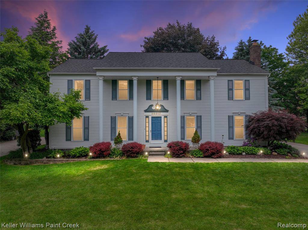 38017 W Meadowhill Drive, Farmington Hills, MI 48167