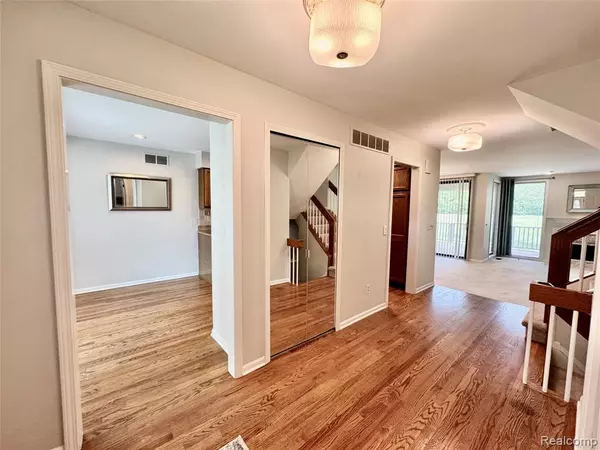Bloomfield Hills, MI 48304,719 Upper Scotsborough Way