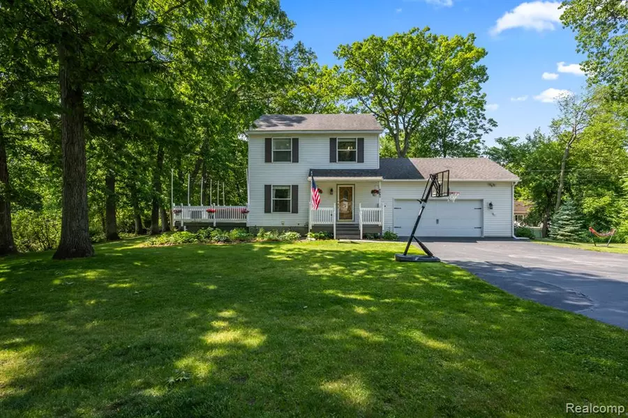 6287 Woodring Court, Green Oak Twp, MI 48116