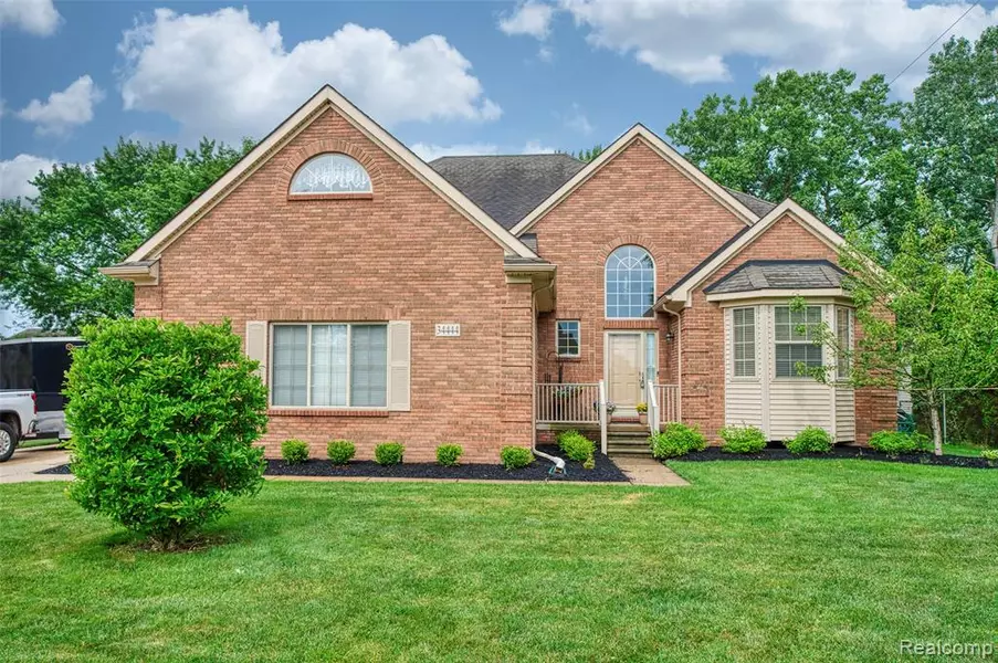 34444 Fargo Street, Livonia, MI 48152