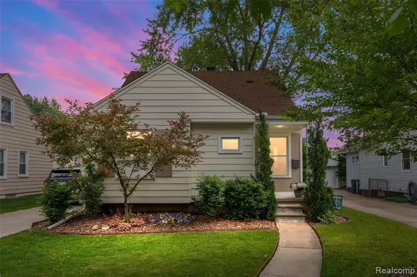 518 Roth Boulevard, Clawson, MI 48017