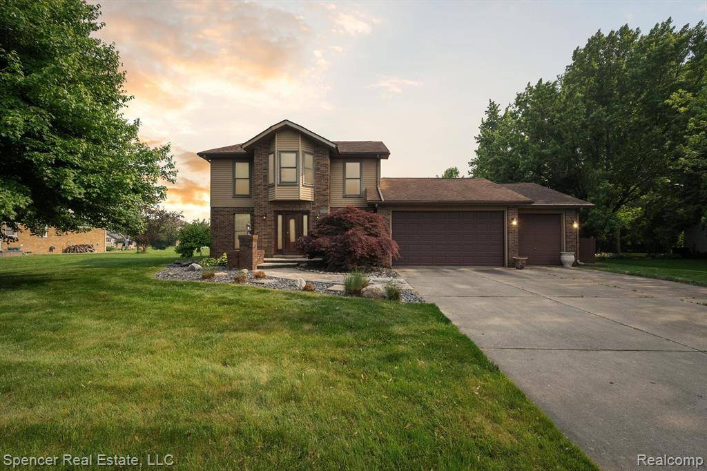 20800 N Miles Street, Clinton Twp, MI 48036