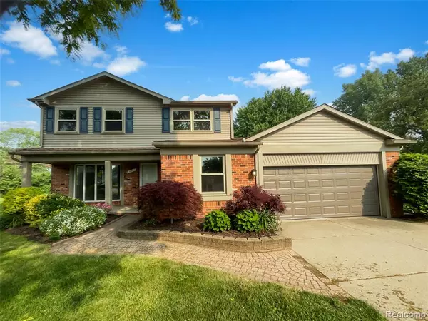 830 Dartmouth Drive, Rochester Hills, MI 48307