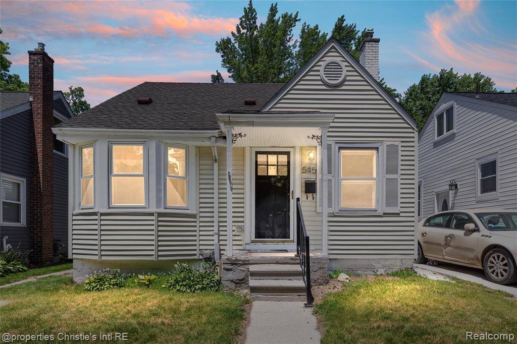 545 E Maplehurst Street, Ferndale, MI 48220