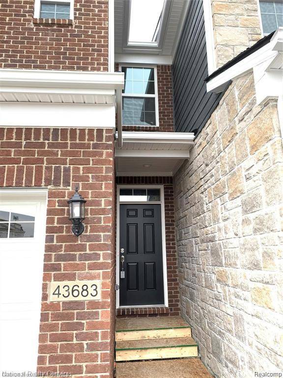 Novi, MI 48375,43683 Chancellor Lane