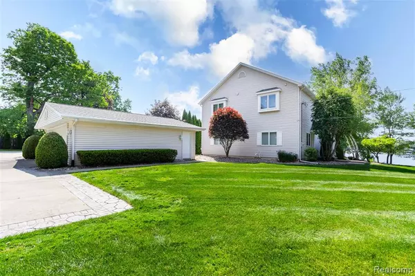 Fenton Twp, MI 48451,6081 Byram Lake Drive