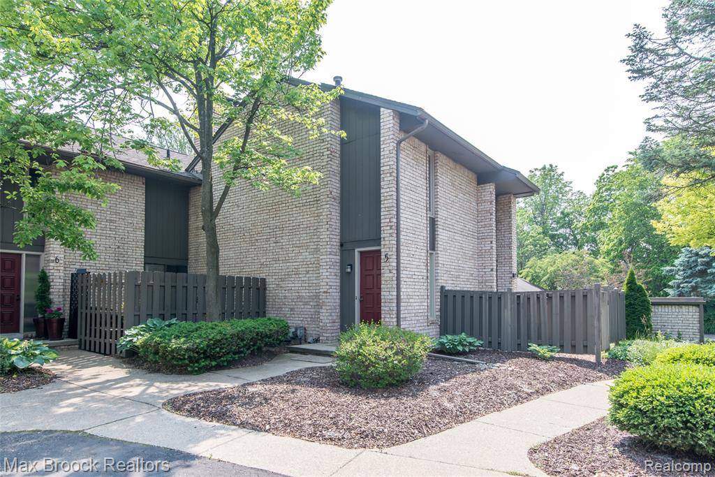 41350 Woodward Avenue, Bloomfield Hills, MI 48304