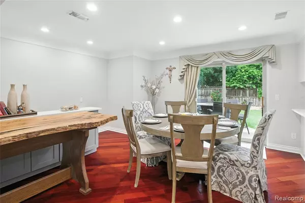 Grosse Pointe Woods, MI 48236,1024 Blairmoor Court