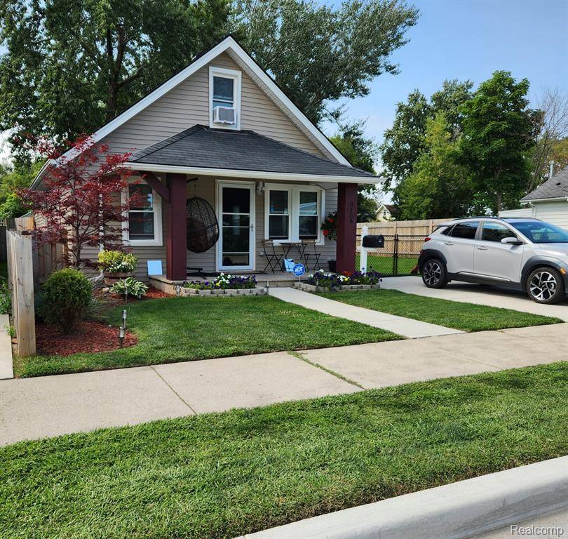 8100 Toepfer Road, Warren, MI 48089