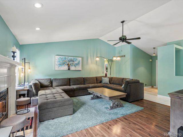 Chesterfield Twp, MI 48047,46823 Putnam