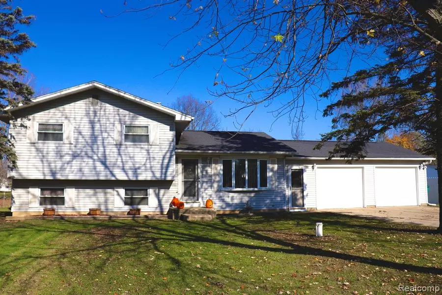 11635 Peelman Drive, Lennon Vlg, MI 48449