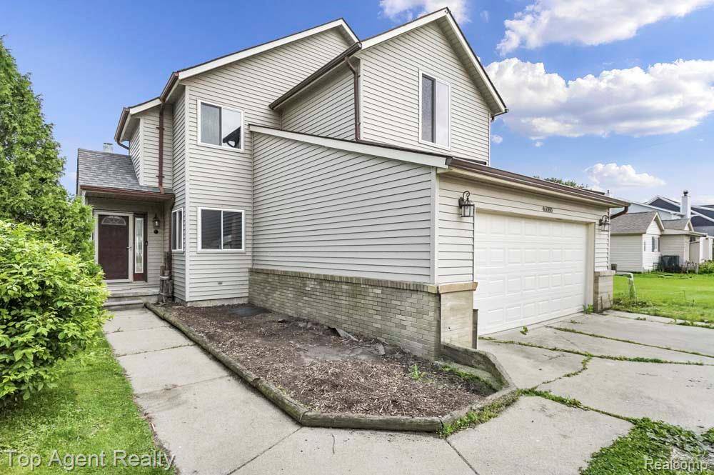 46080 Jefferson Avenue, Chesterfield Twp, MI 48047