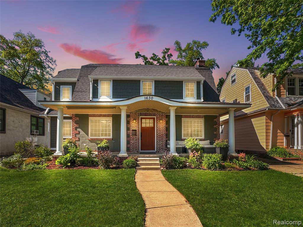 1630 W Houstonia Avenue, Royal Oak, MI 48073